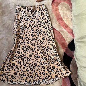 Leopard midi silk skirt